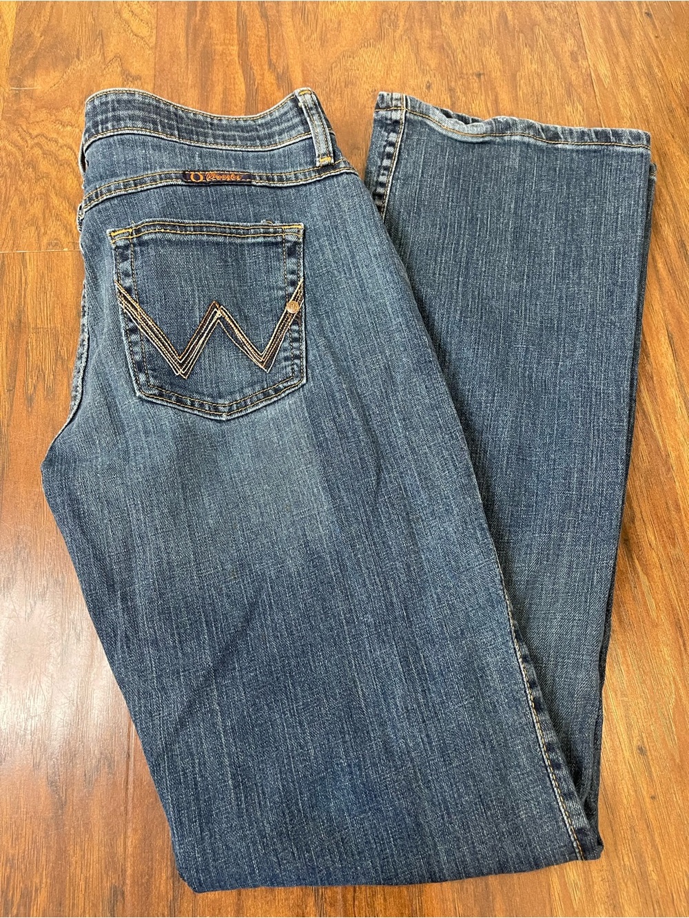 Wrangler Q Baby Ultimate Riding Jeans Medium Wash Embroidered W Sz 7/8x34
